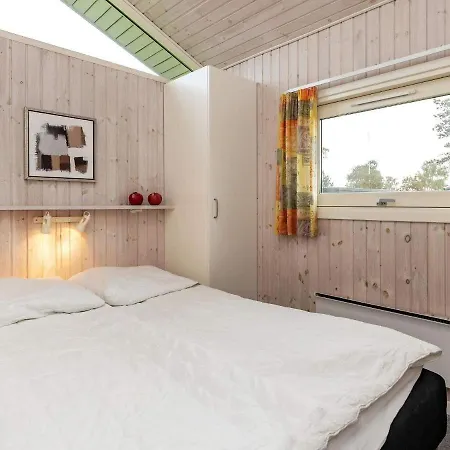 Three-bedroom Holiday In 7 Ferienhaus